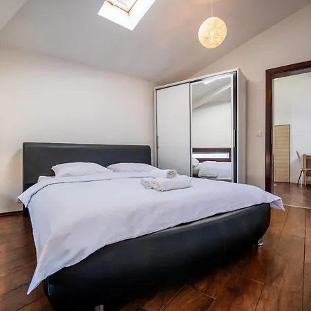 公寓 Vijecnica Loft 塞拉耶佛